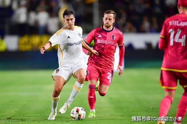 世体：巴萨对小图拉姆感兴趣 但不想花高价签约