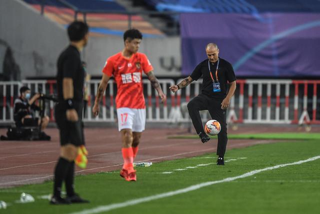 库里伤退砍26分普尔空砍38分 勇士送奇才9连败